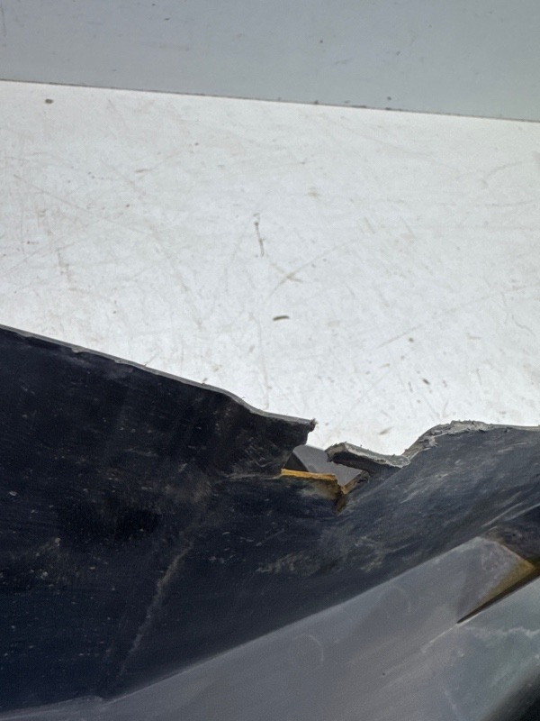 Пыльник двигателя