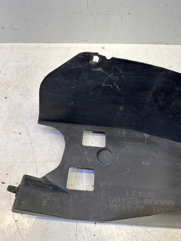 Пыльник двигателя