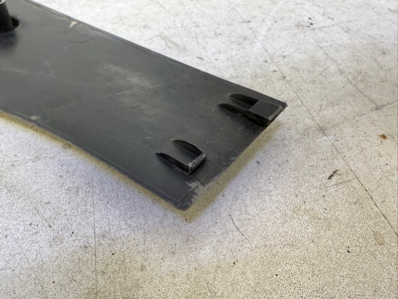 Кузовной элемент