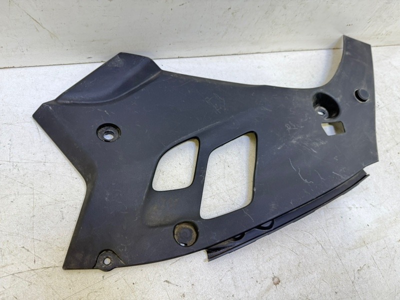 Кузовной элемент