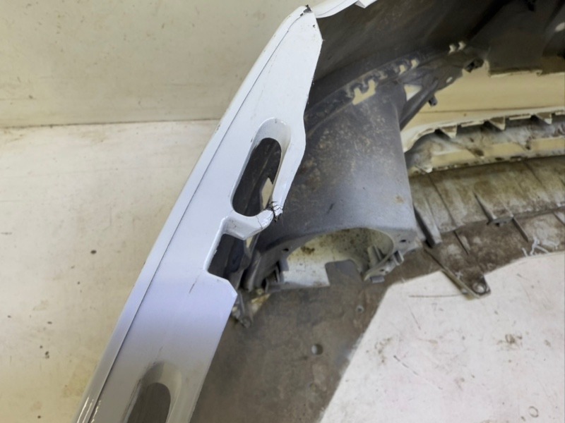 Бампер передний