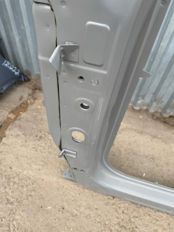 Кузовной элемент