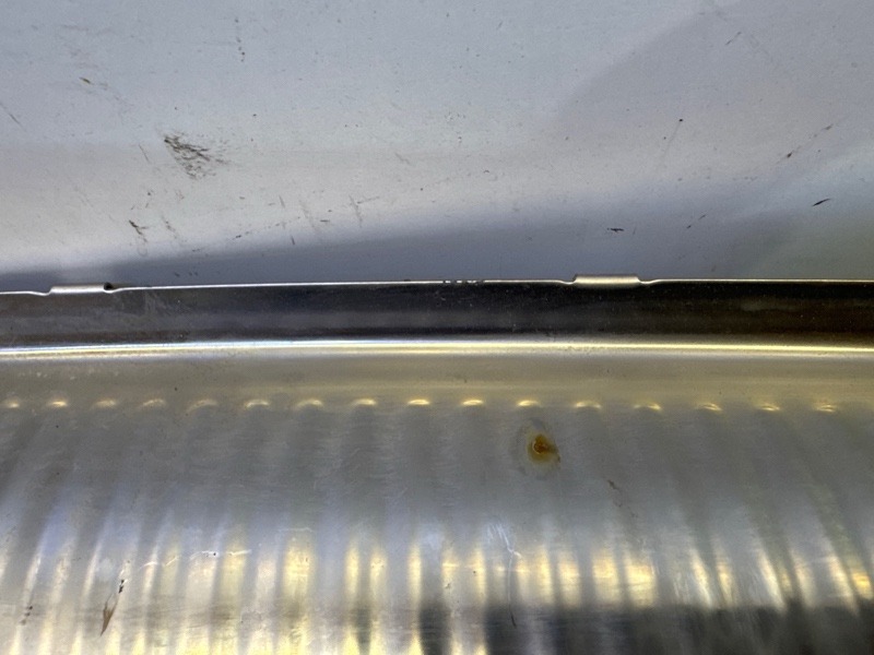 Обшивка багажника