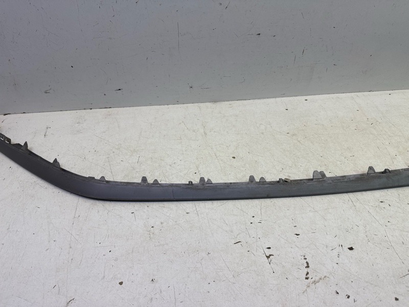 Накладка переднего бампера