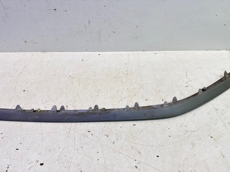 Накладка переднего бампера