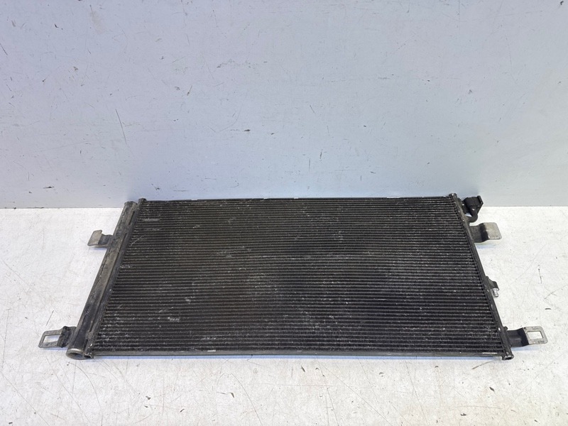 Радиатор кондиционера / конденсер