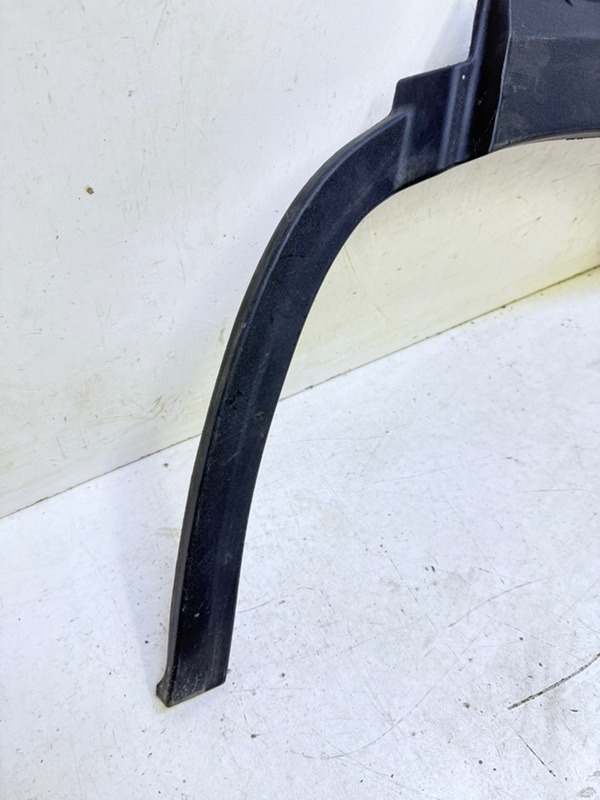 Накладка заднего крыла левого