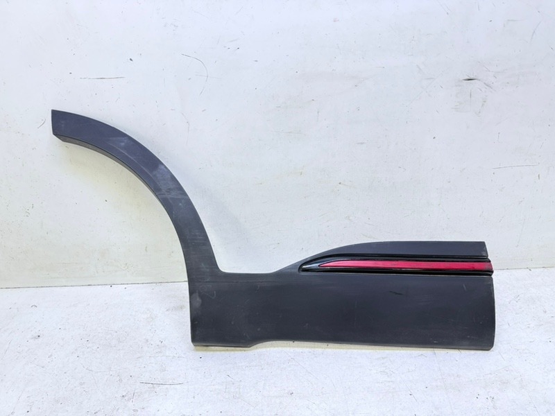 Накладка двери задней правой