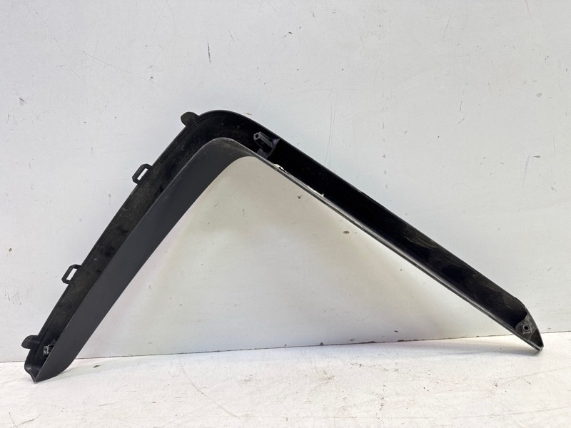 Накладка переднего бампера левая