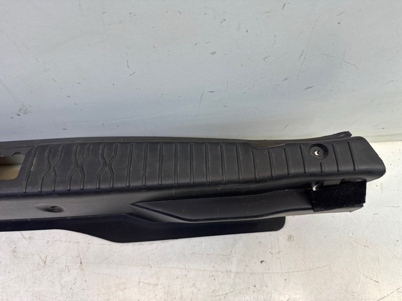 Обшивка багажника