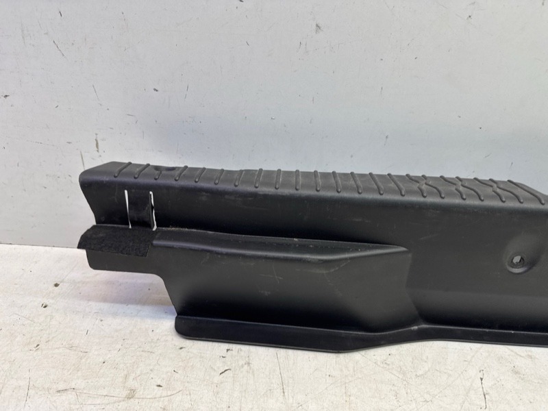 Обшивка багажника