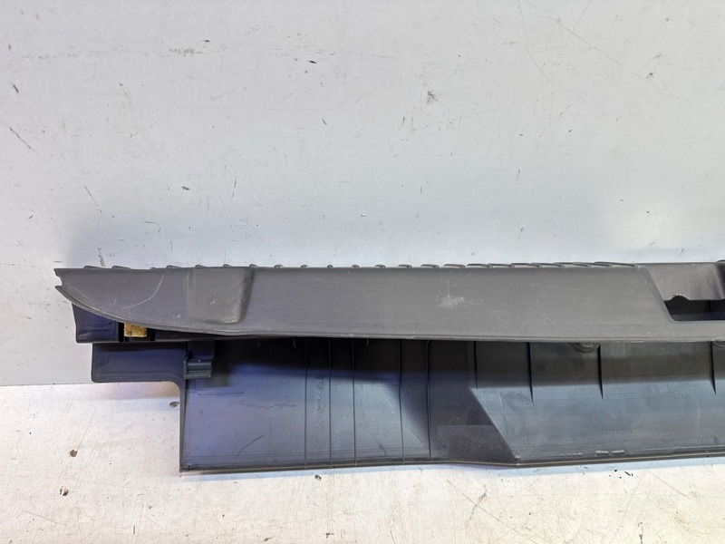 Обшивка багажника