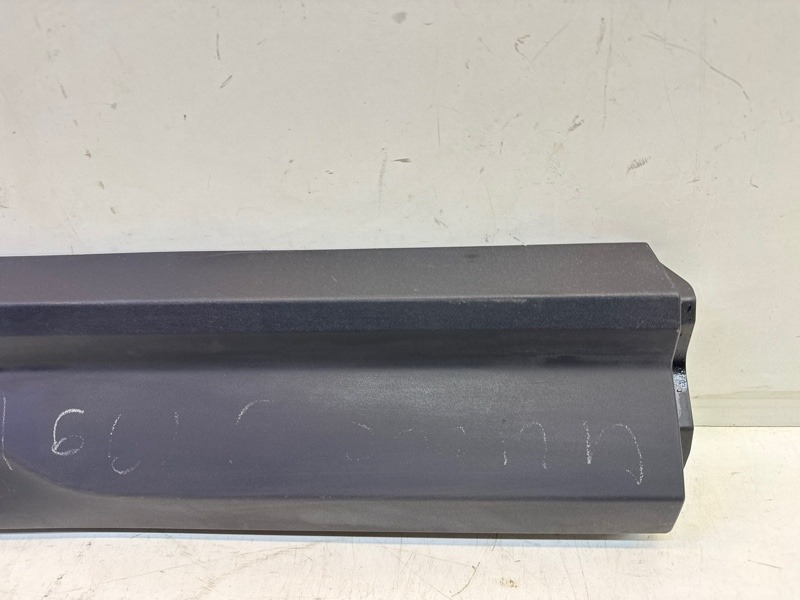 Накладка двери задней правой