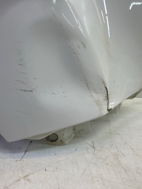 Крыло переднее правое