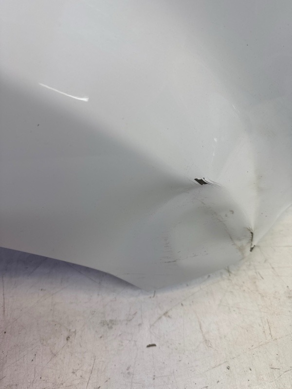 Крыло переднее правое