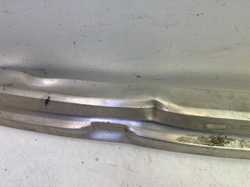 Усилитель заднего бампера