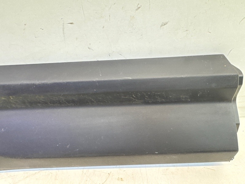 Накладка двери задней правой