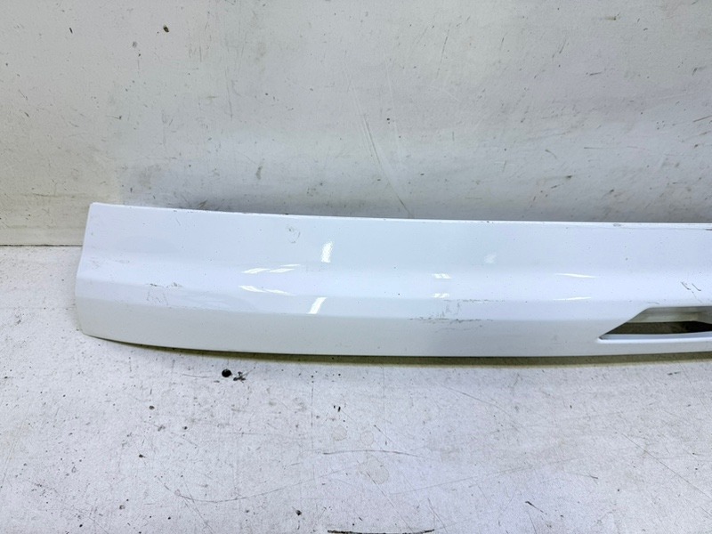 Накладка крышки багажника