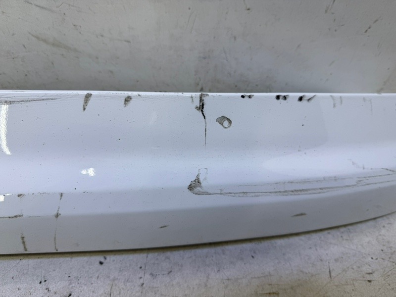 Накладка крышки багажника