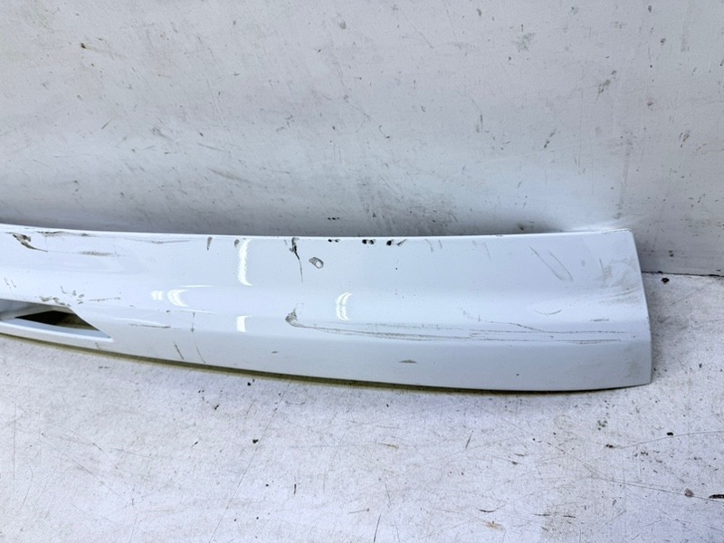 Накладка крышки багажника