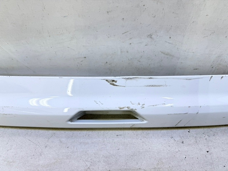 Накладка крышки багажника