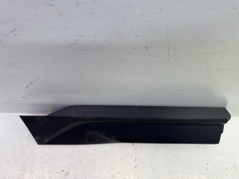 Накладка двери задней правой