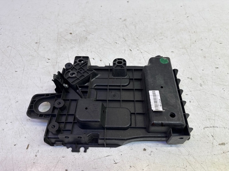 Площадка под аккумулятор (АКБ)