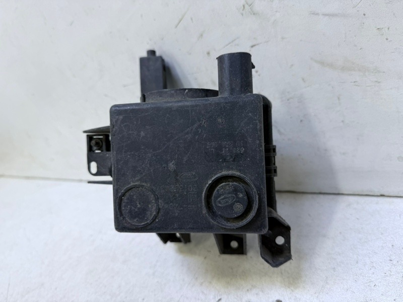 Фара противотуманная левая