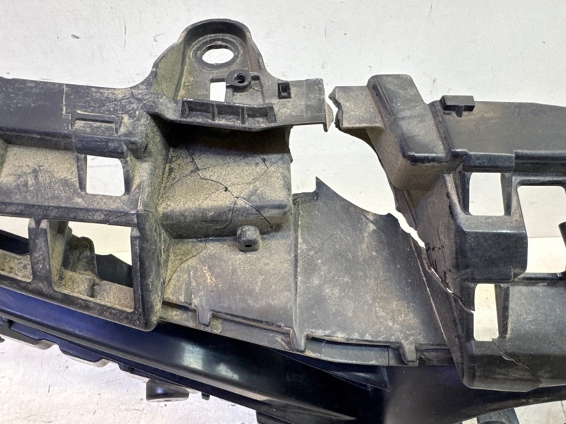 Решетка радиатора