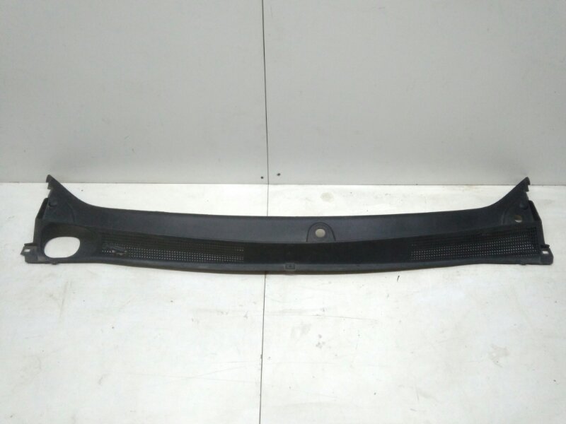 Решетка стеклоочистителей (Жабо)