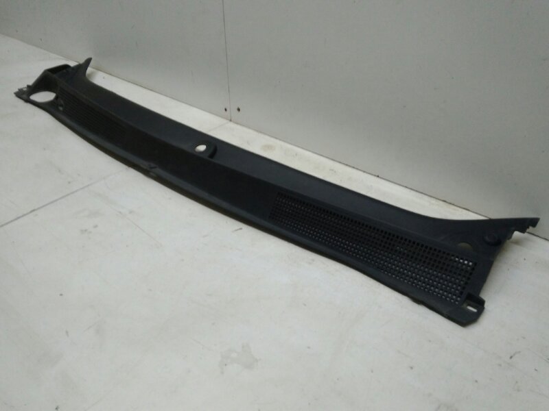 Решетка стеклоочистителей (Жабо)