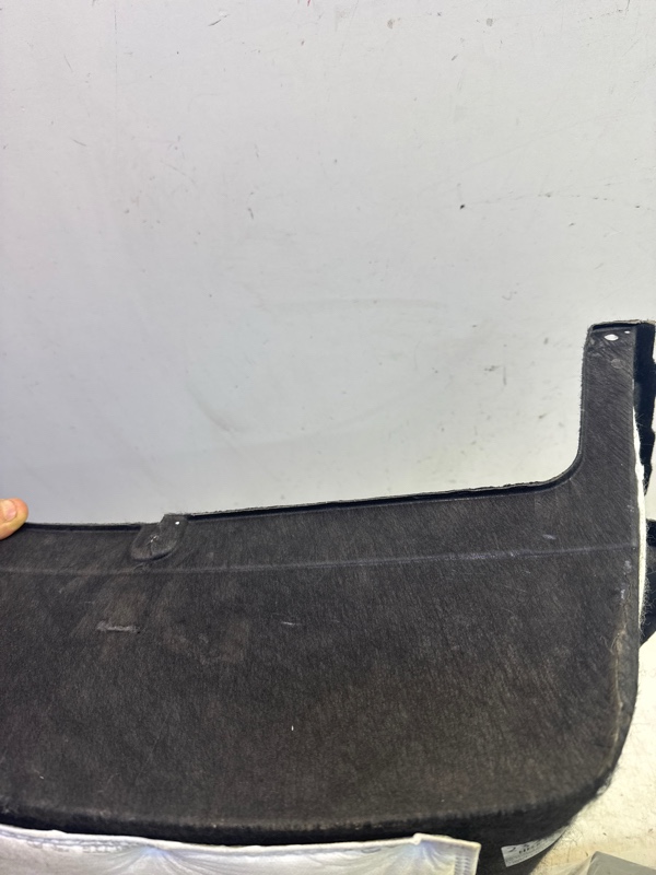 Обшивка багажника