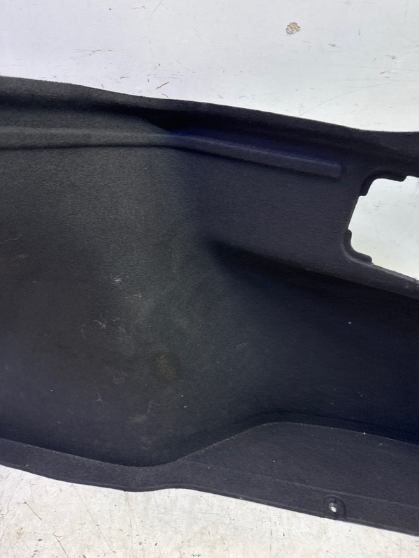 Обшивка багажника