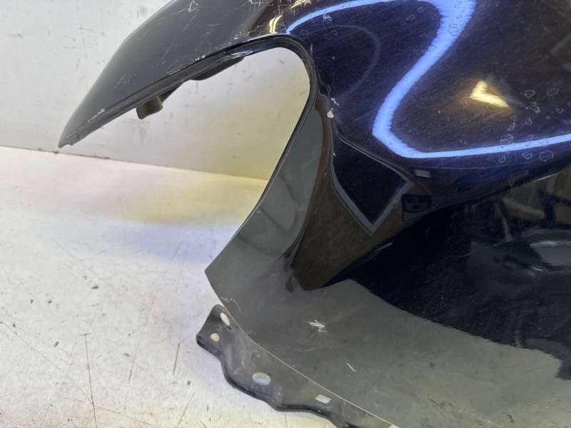 Крыло переднее левое