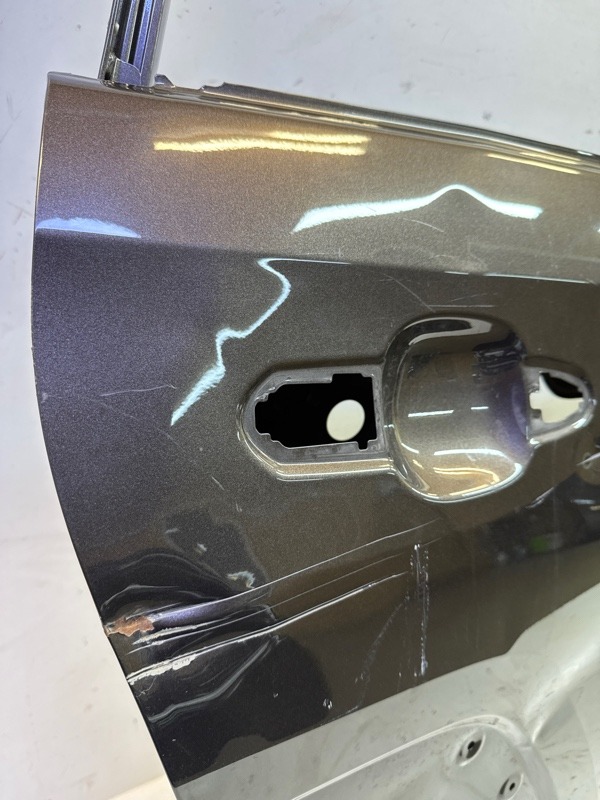 Дверь задняя правая