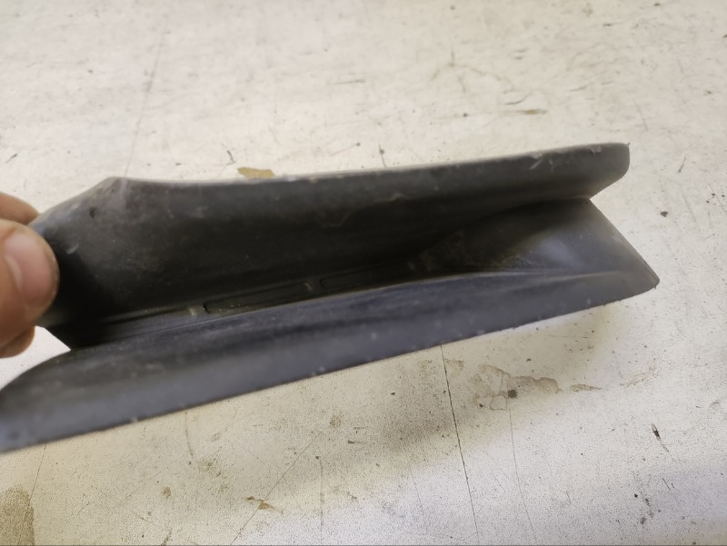 Накладка переднего бампера левая