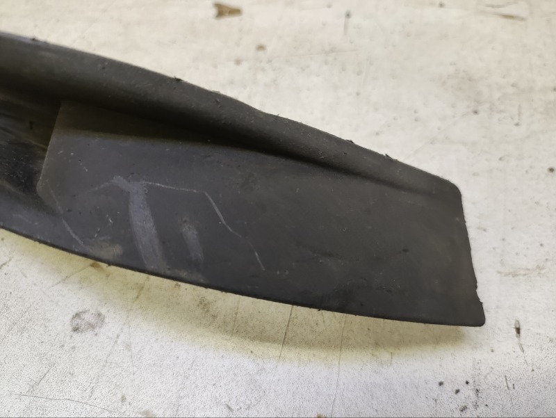 Накладка переднего бампера левая