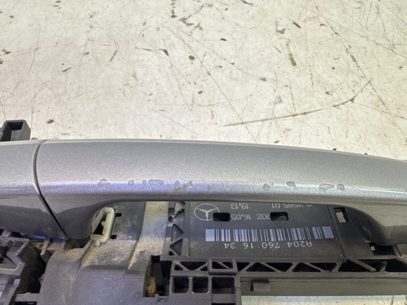 Ручка двери передней наружная правая