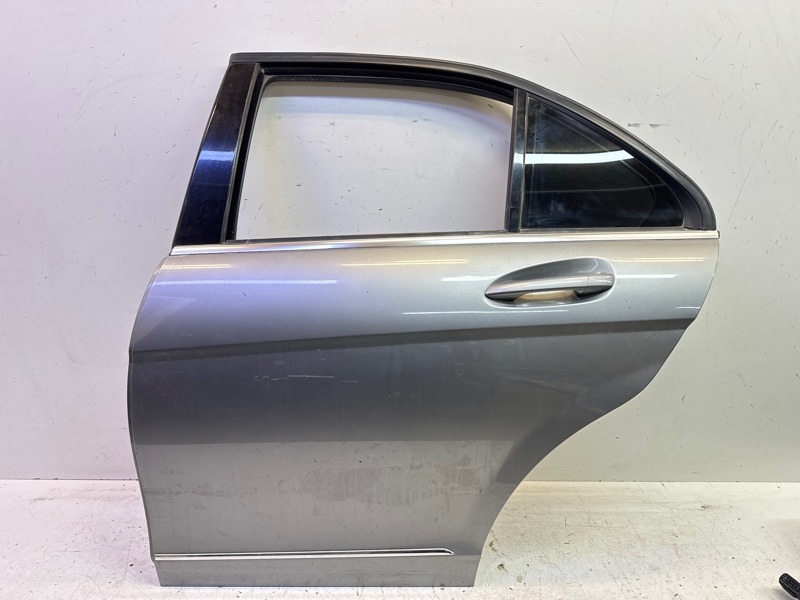 Дверь задняя левая