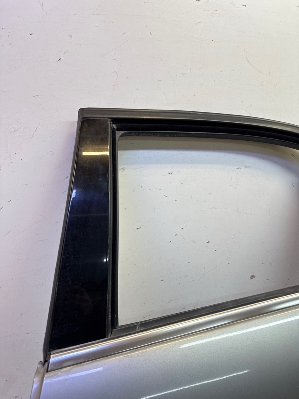 Дверь задняя левая