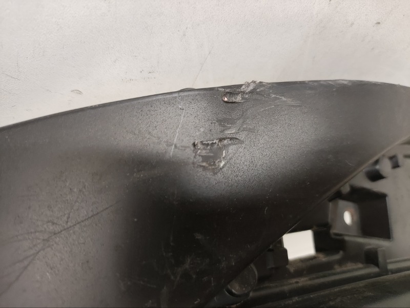 Спойлер заднего бампера