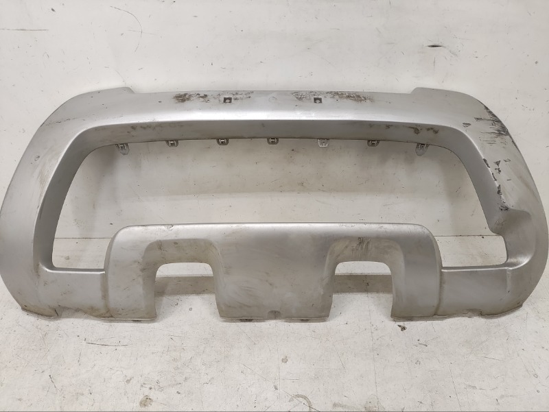 Накладка переднего бампера