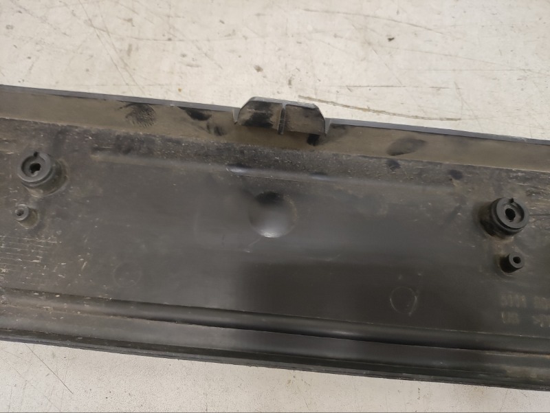 Накладка переднего бампера под номер