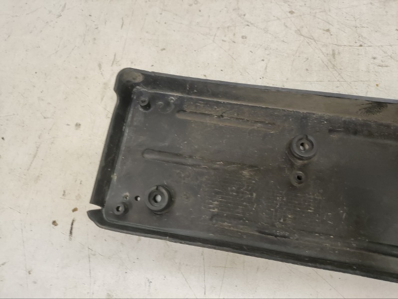 Накладка переднего бампера под номер