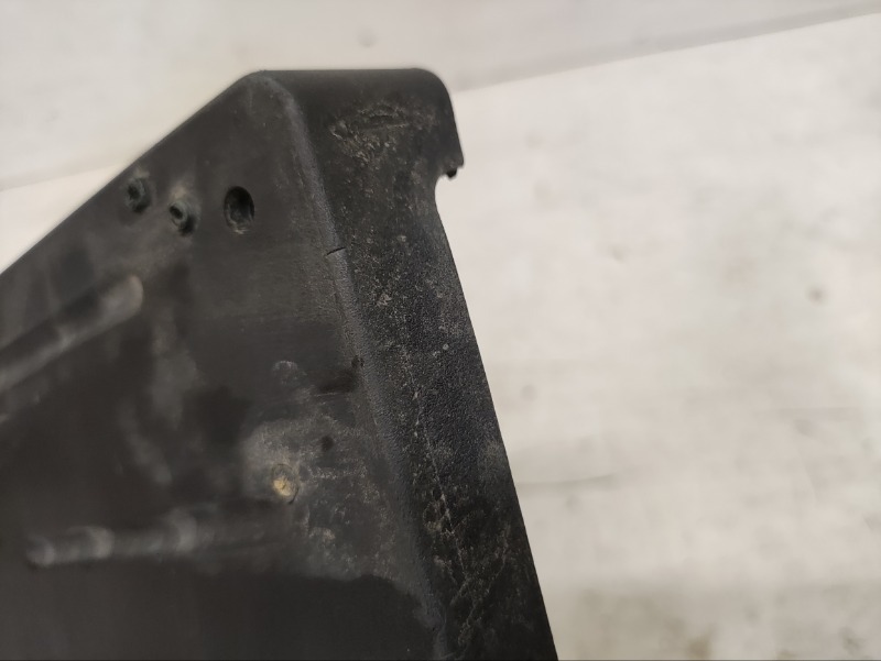 Накладка переднего бампера под номер