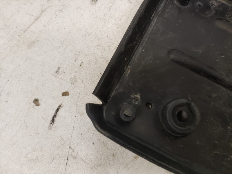 Накладка переднего бампера под номер