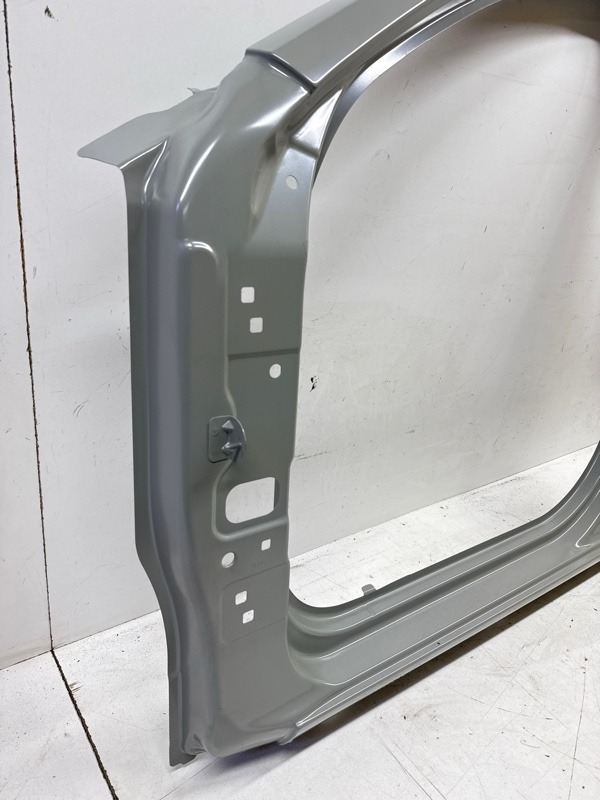 Кузовной элемент