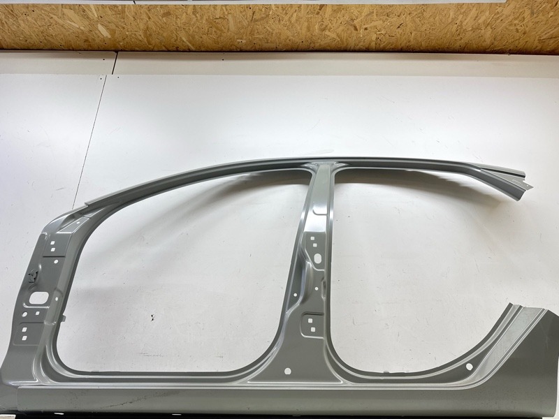 Кузовной элемент