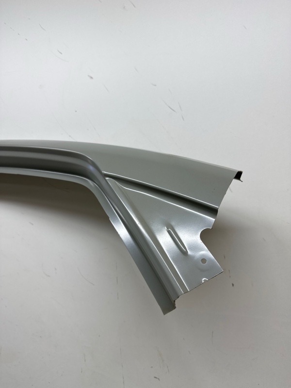 Кузовной элемент