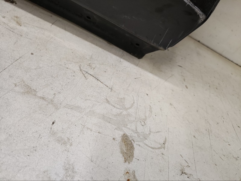 Дверь задняя правая